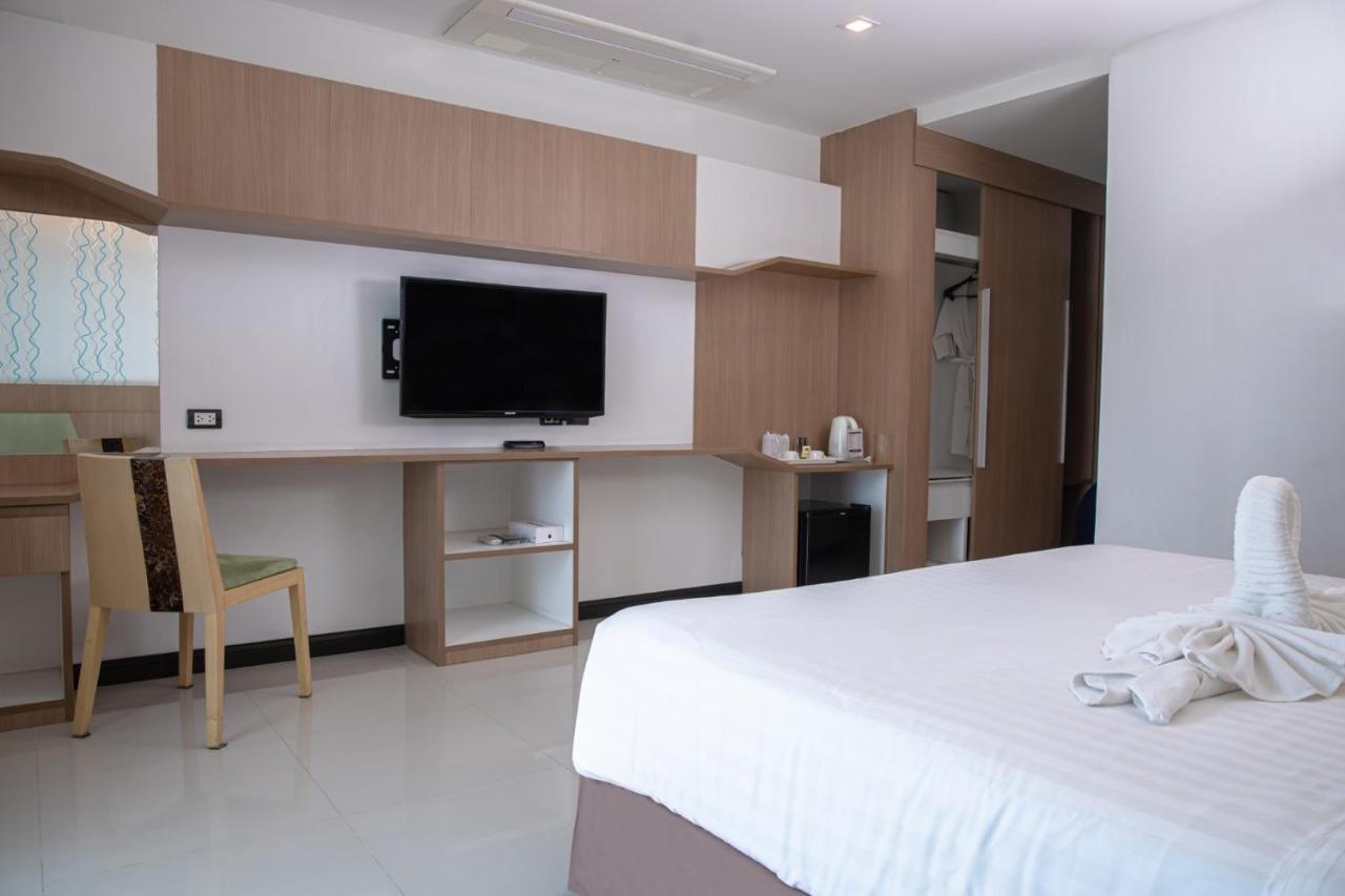42C The Chic Hotel Nakhon Sawan Eksteriør bilde