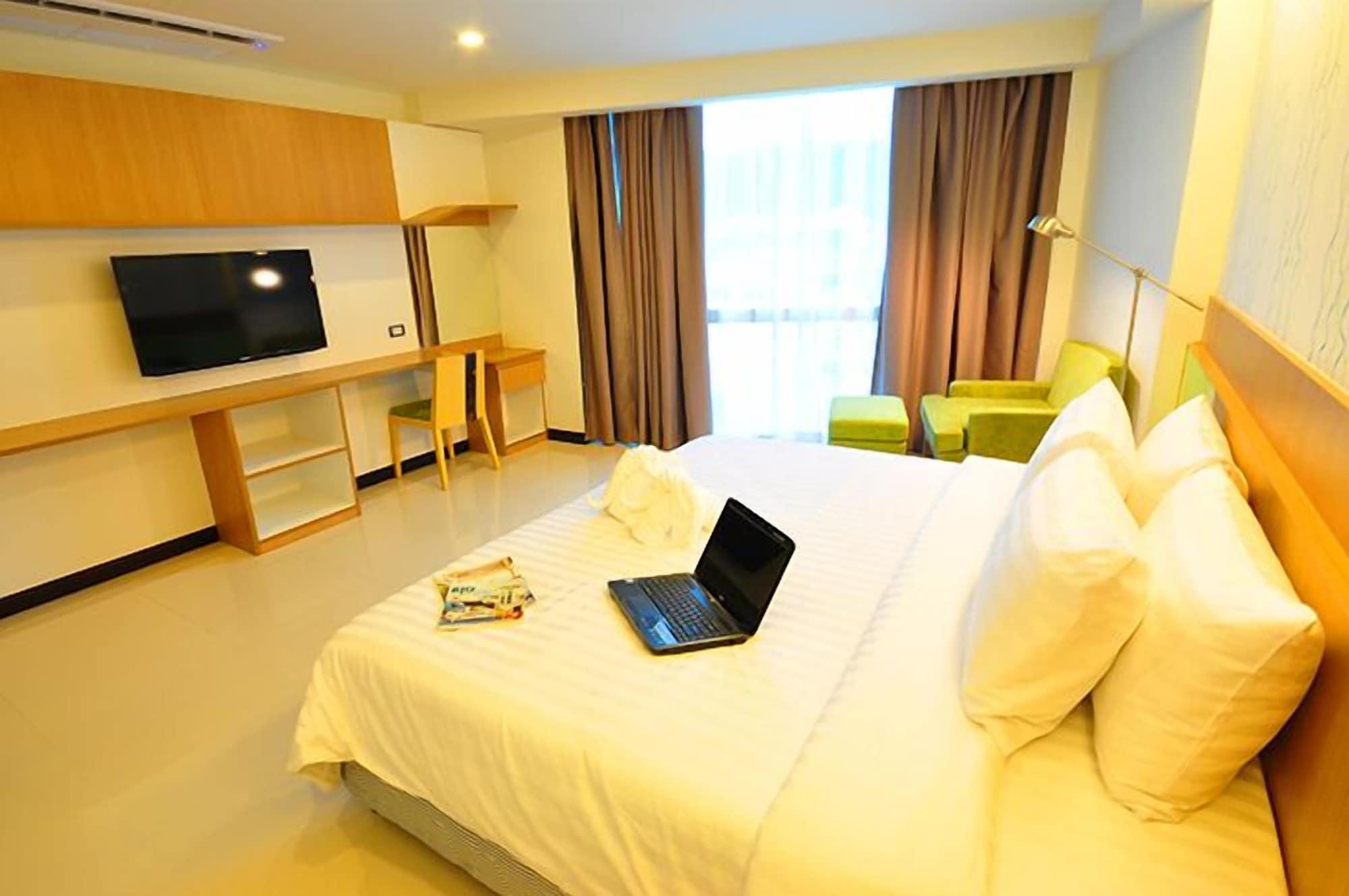42C The Chic Hotel Nakhon Sawan Eksteriør bilde