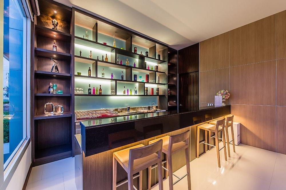 42C The Chic Hotel Nakhon Sawan Eksteriør bilde