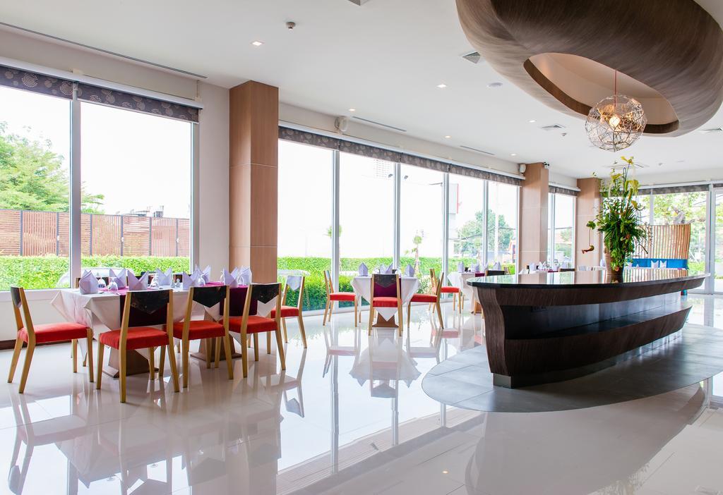 42C The Chic Hotel Nakhon Sawan Eksteriør bilde